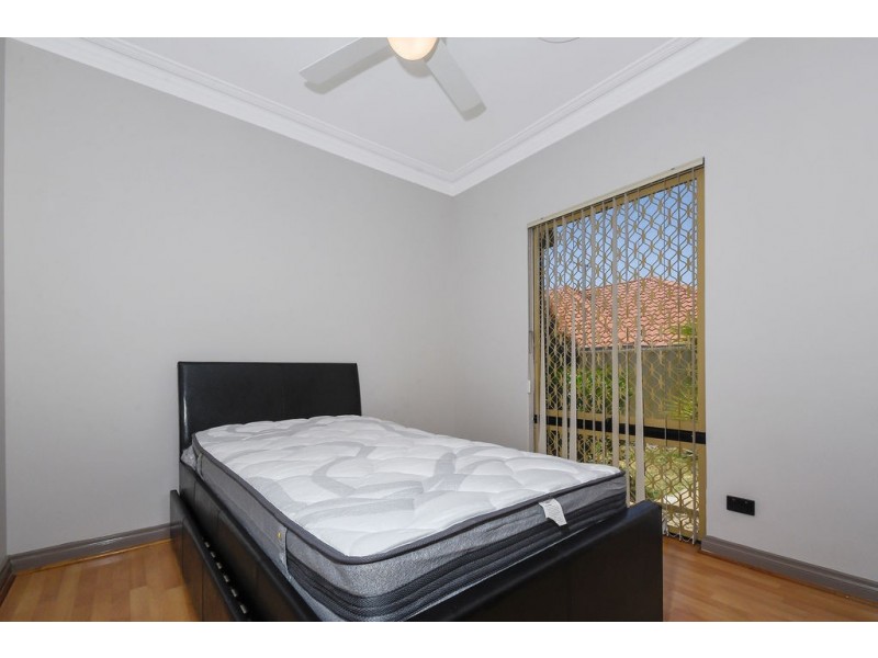 3 Gilfillan Green, Dianella WA 6059