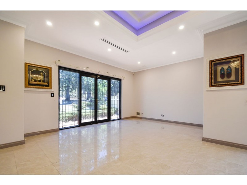 3 Gilfillan Green, Dianella WA 6059