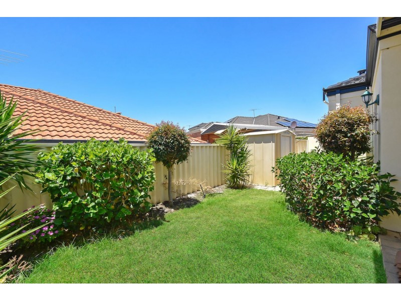 3 Gilfillan Green, Dianella WA 6059