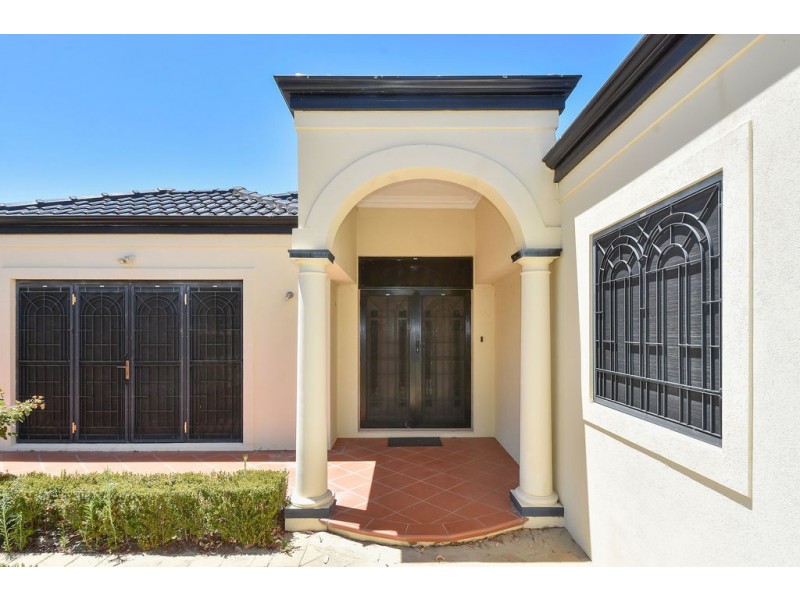 3 Gilfillan Green, Dianella WA 6059