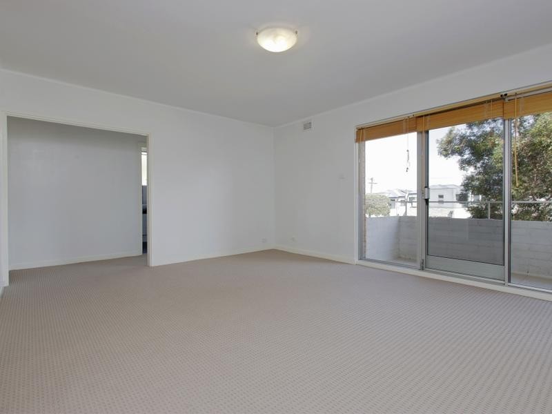 6/71 Golf View Street, Yokine WA 6060