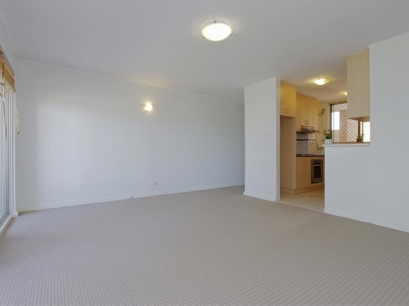 6/71 Golf View Street, Yokine WA 6060