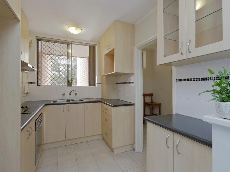 6/71 Golf View Street, Yokine WA 6060