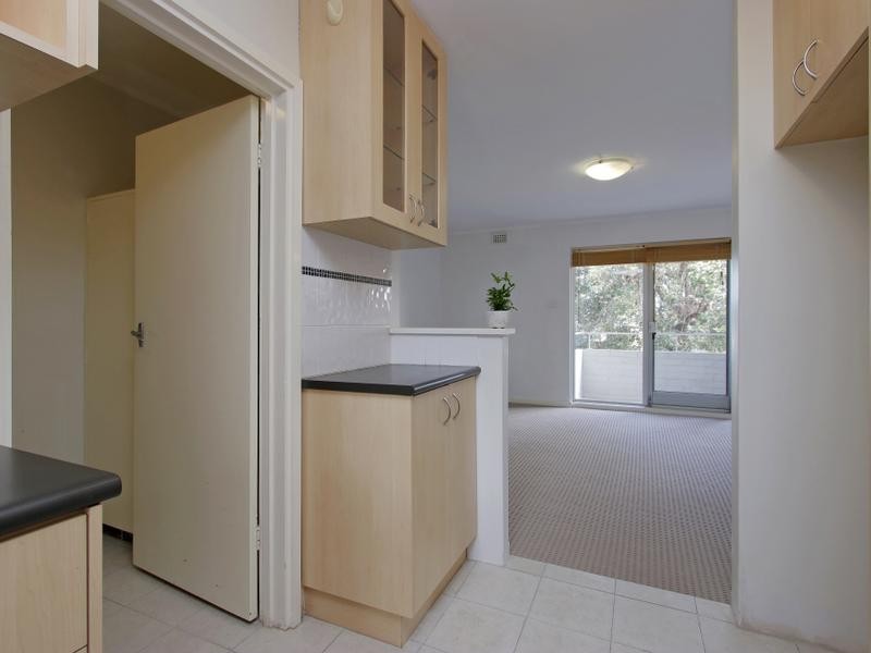 6/71 Golf View Street, Yokine WA 6060