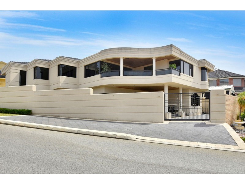 2 BYERS LANE, Dianella WA 6059