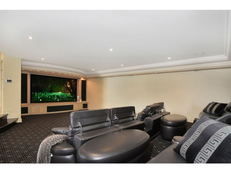 2 BYERS LANE, Dianella WA 6059