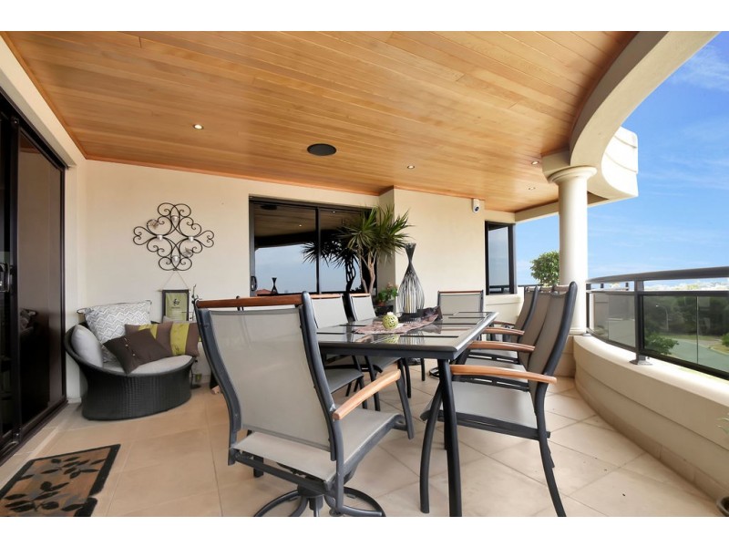 2 BYERS LANE, Dianella WA 6059