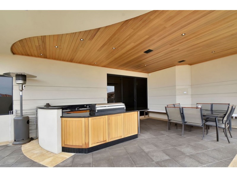 2 BYERS LANE, Dianella WA 6059