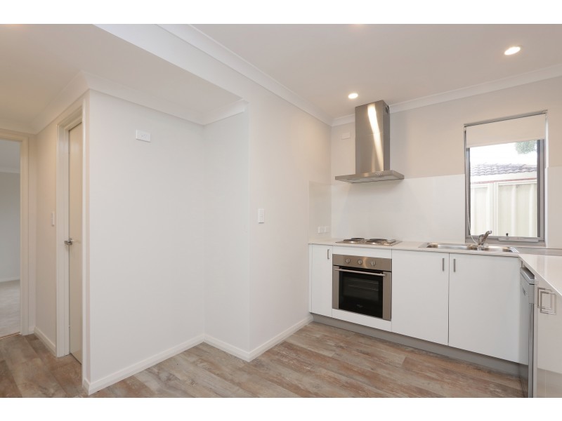 6/55 HOOLEY ROAD, Midland WA 6056