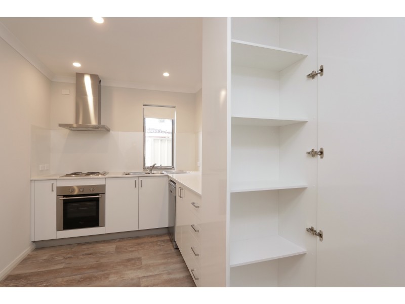 6/55 HOOLEY ROAD, Midland WA 6056