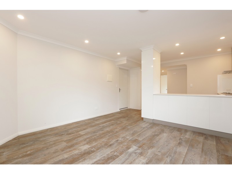 6/55 HOOLEY ROAD, Midland WA 6056