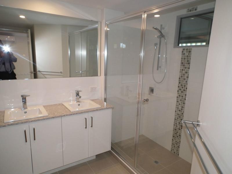 5/70 West Churchill Avenue, Munster WA 6166