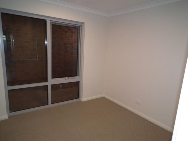 5/70 West Churchill Avenue, Munster WA 6166