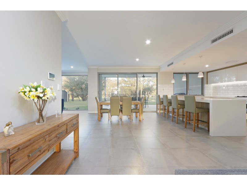 24 SERENADE CORNER, The Vines WA 6069