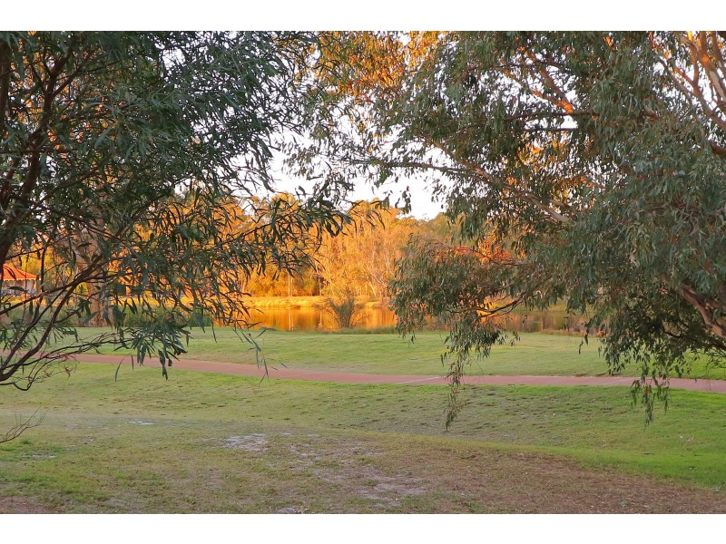 24 SERENADE CORNER, The Vines WA 6069