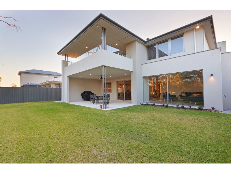 24 SERENADE CORNER, The Vines WA 6069