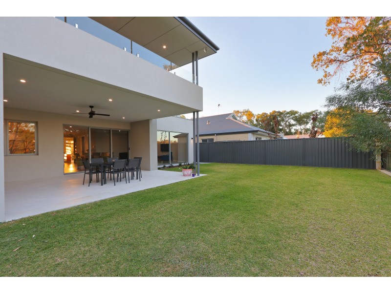 24 SERENADE CORNER, The Vines WA 6069