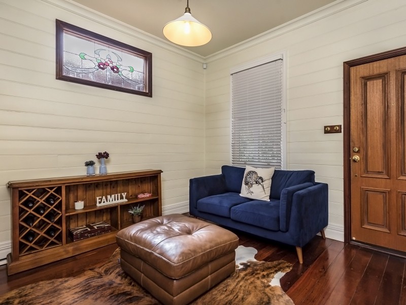 1 Johnson Avenue, Guildford WA 6055