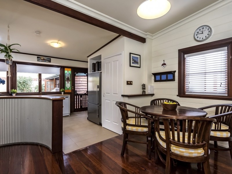 1 Johnson Avenue, Guildford WA 6055