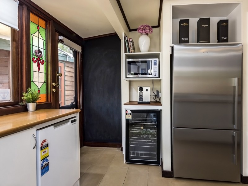 1 Johnson Avenue, Guildford WA 6055