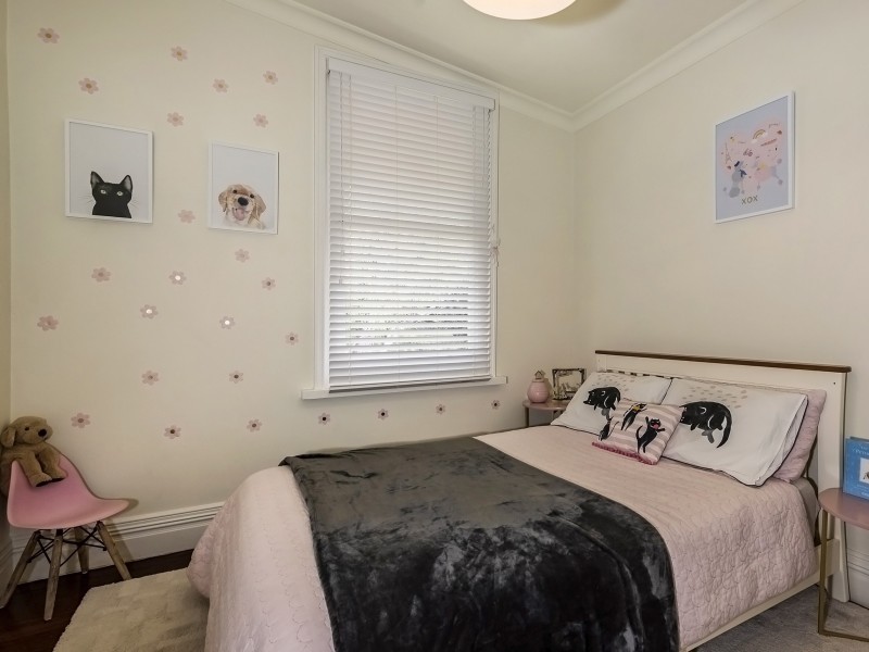 1 Johnson Avenue, Guildford WA 6055