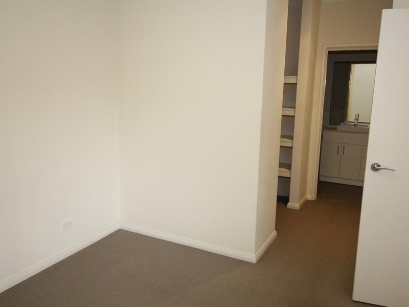 28/5 Keane Street, Midland WA 6056