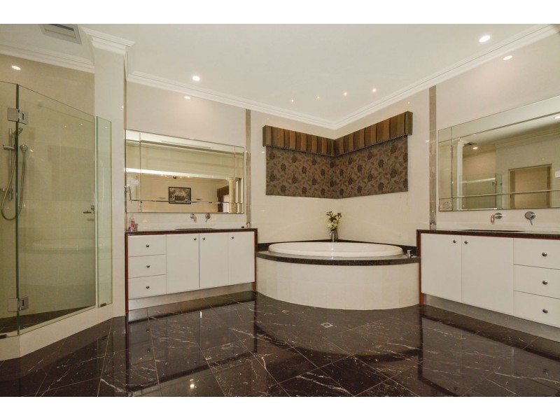 4 AITAPE VISTA, Dianella WA 6059