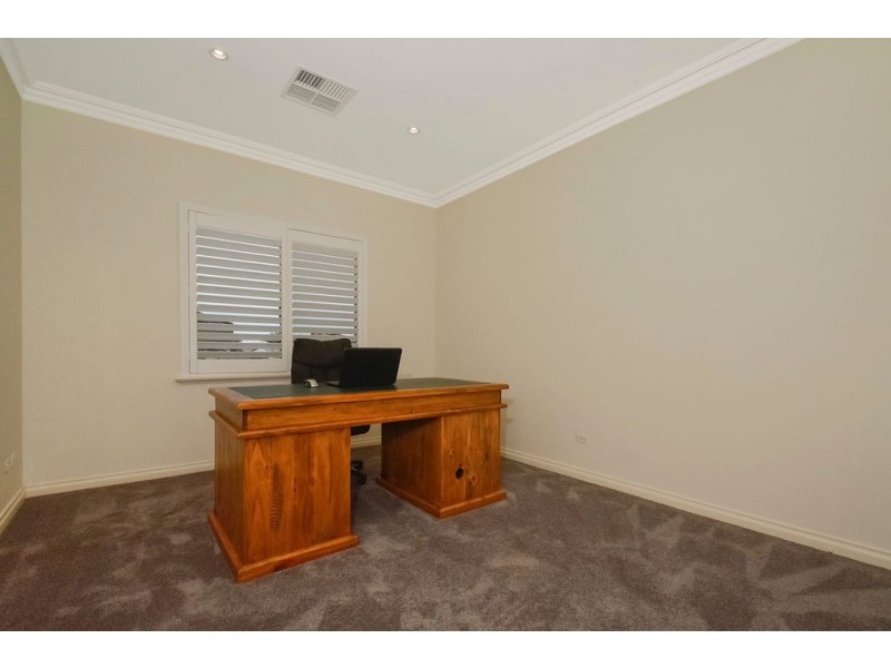 4 AITAPE VISTA, Dianella WA 6059