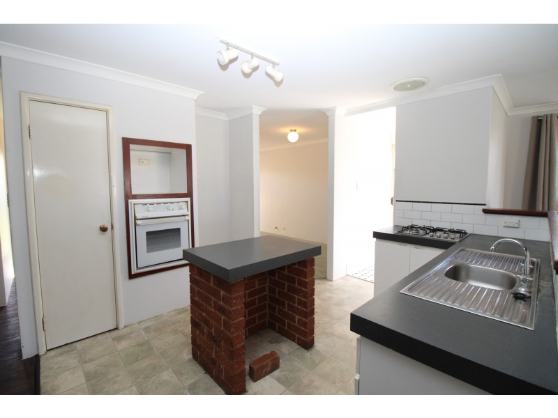 34 Honours Rise, Marangaroo WA 6064