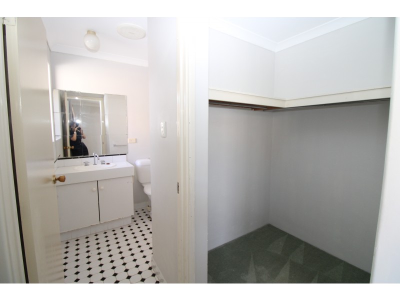 34 Honours Rise, Marangaroo WA 6064