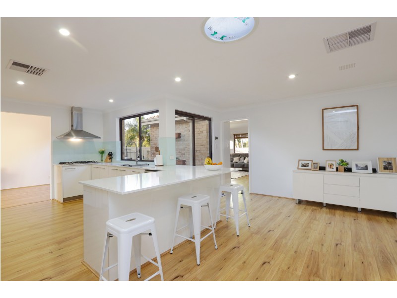 27 Chancery Lane, Alexander Heights WA 6064