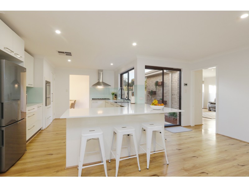 27 Chancery Lane, Alexander Heights WA 6064