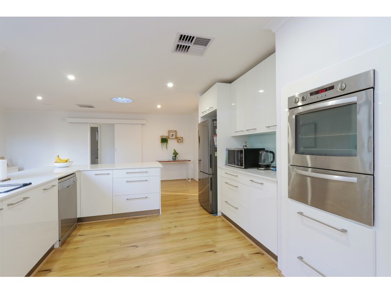 27 Chancery Lane, Alexander Heights WA 6064