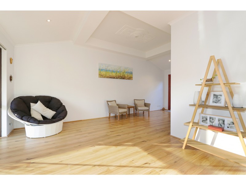 27 Chancery Lane, Alexander Heights WA 6064