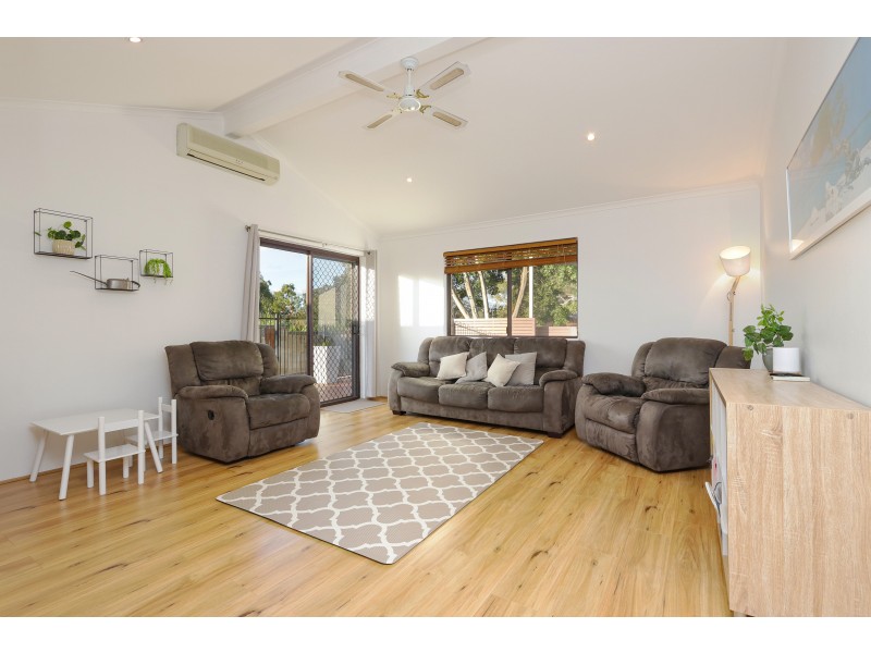 27 Chancery Lane, Alexander Heights WA 6064