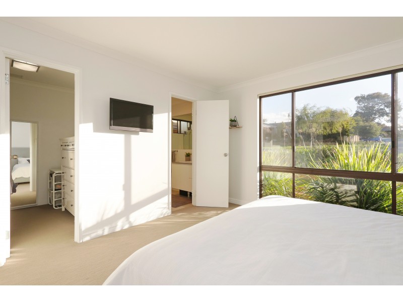 27 Chancery Lane, Alexander Heights WA 6064