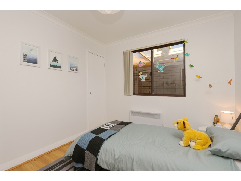 27 Chancery Lane, Alexander Heights WA 6064