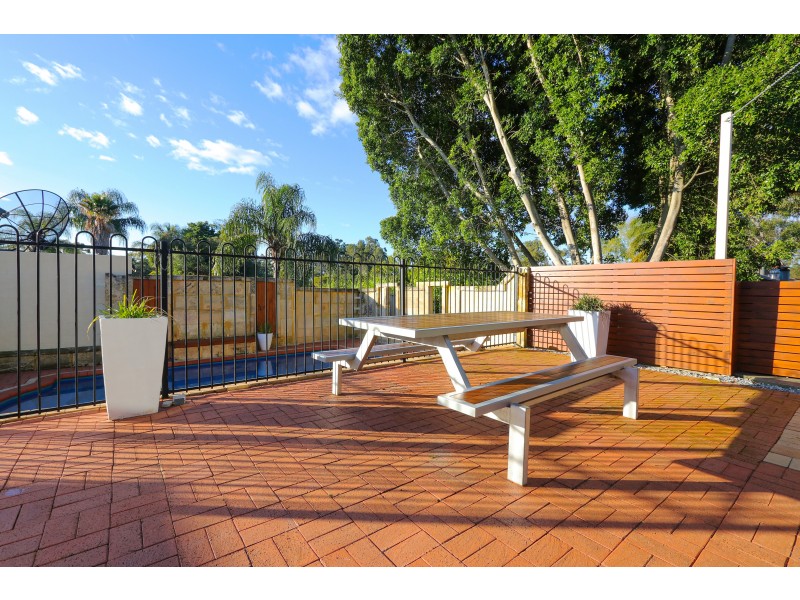 27 Chancery Lane, Alexander Heights WA 6064