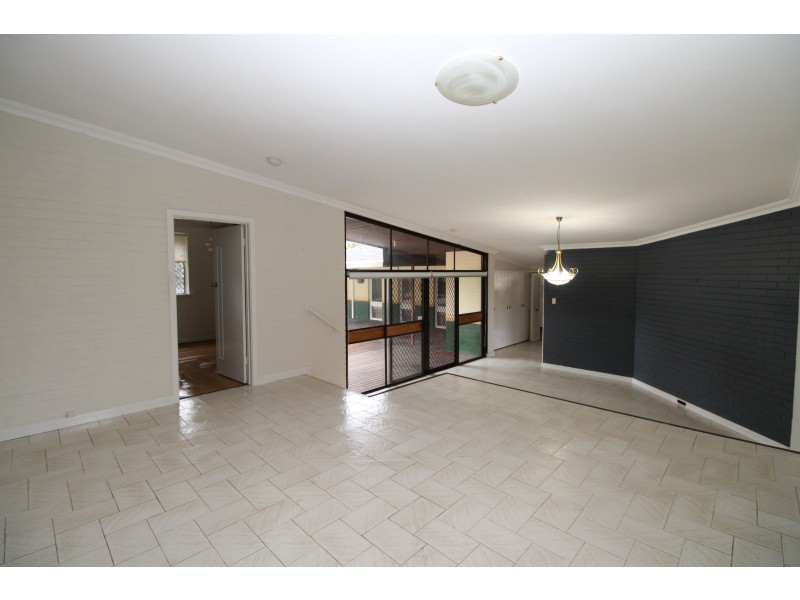 51 April Road, Dianella WA 6059