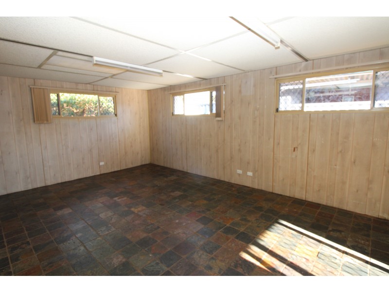 29 Girrawheen Avenue, Girrawheen WA 6064