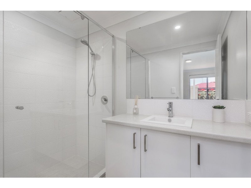 1/57 Hooley Road, Midland WA 6056