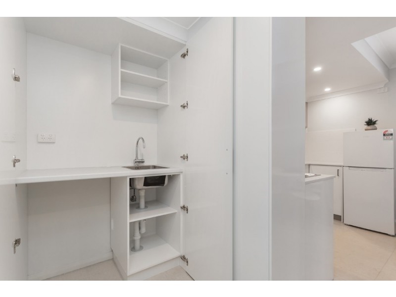 1/57 Hooley Road, Midland WA 6056