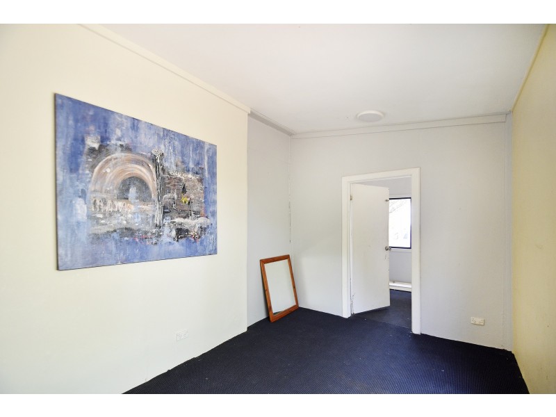 98 Benara Road, Caversham WA 6055