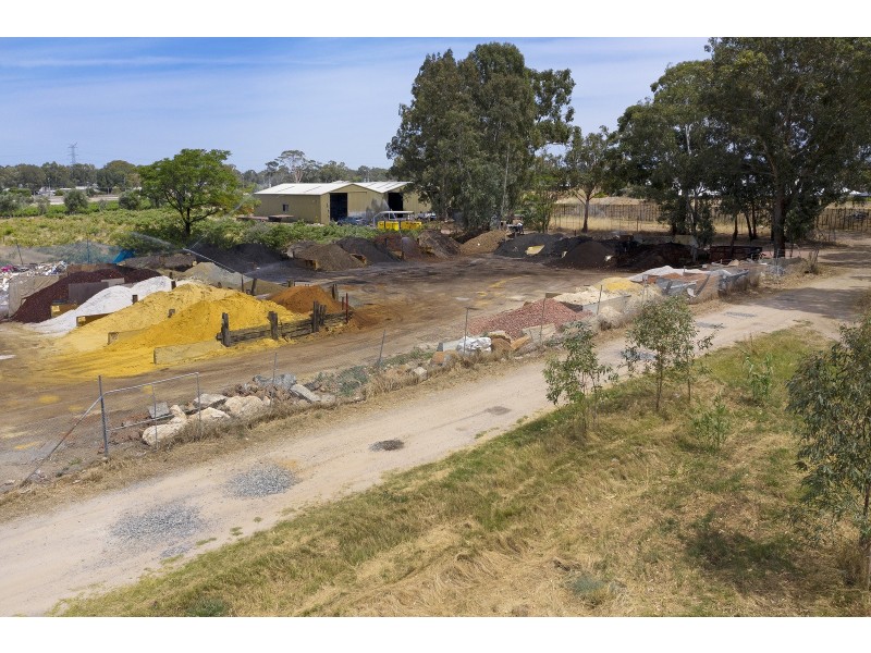 98 Benara Road, Caversham WA 6055