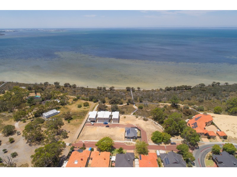 13/15 Bluerise Cove, Falcon WA 6210