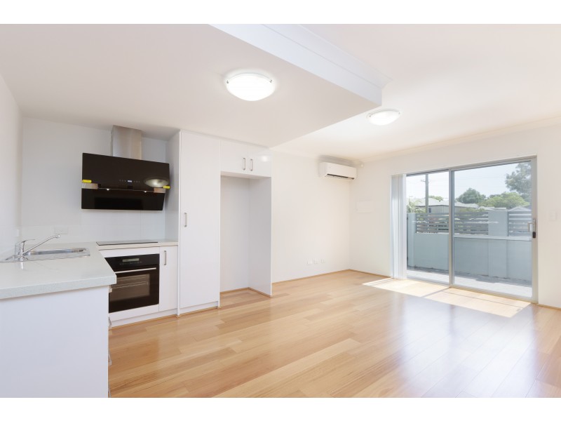 1/107 Odin Road, Innaloo WA 6018