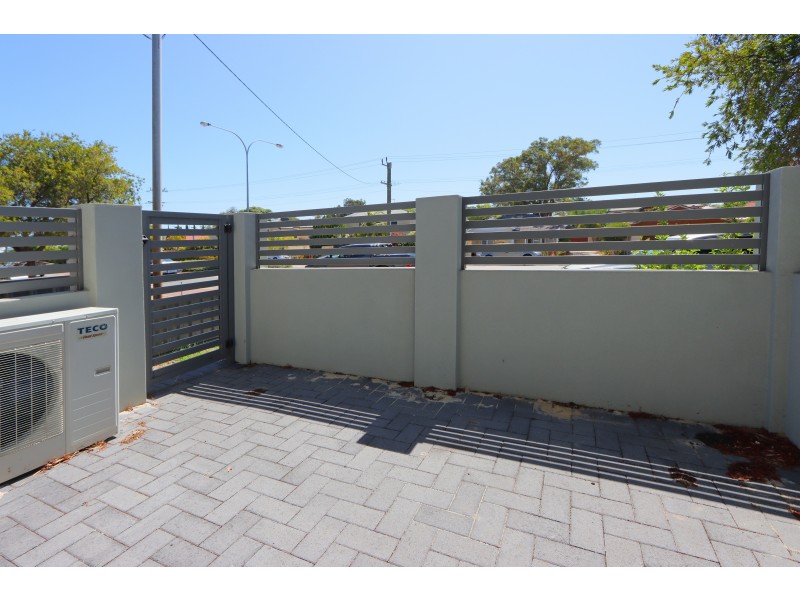 1/107 Odin Road, Innaloo WA 6018