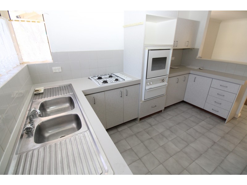 4/10 Haddrill Street, Bayswater WA 6053