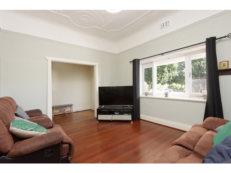 4 Gregory Street, Northam WA 6401