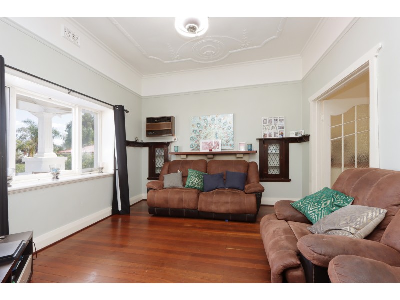 4 Gregory Street, Northam WA 6401